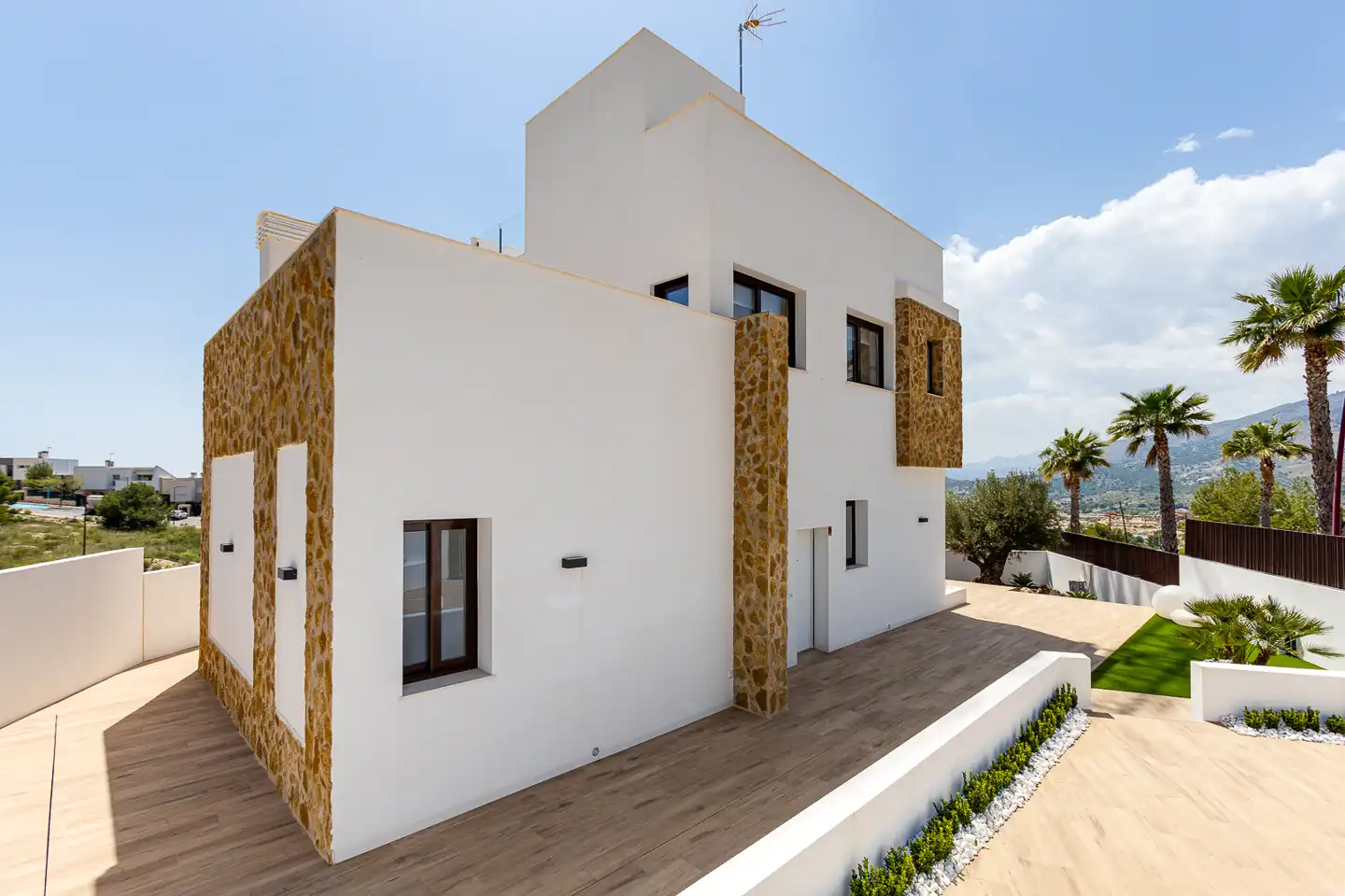Vista exterior de Casa o chalet en venta en Finestrat con Jardín privado, Terraza y Piscina