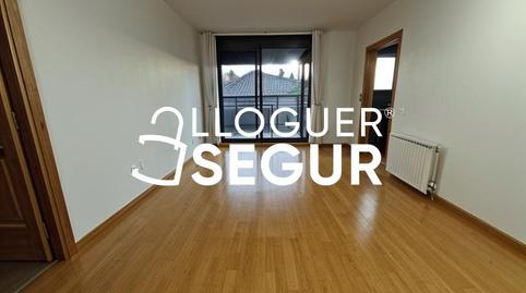 Foto 2 de Piso de alquiler en Del Pont de Can Vernet , Coll Favà, Barcelona