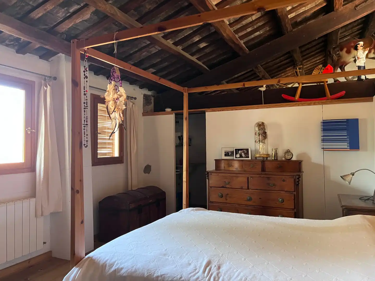 Dormitori de Finca rústica en venda en Mieres (Girona) amb Aire condicionat, Jardí privat i Parquet