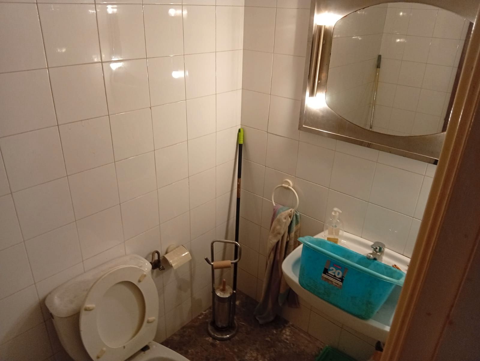 Bathroom of Single-family semi-detached for sale in Les Franqueses del Vallès  with Air Conditioner, Heating and Terrace