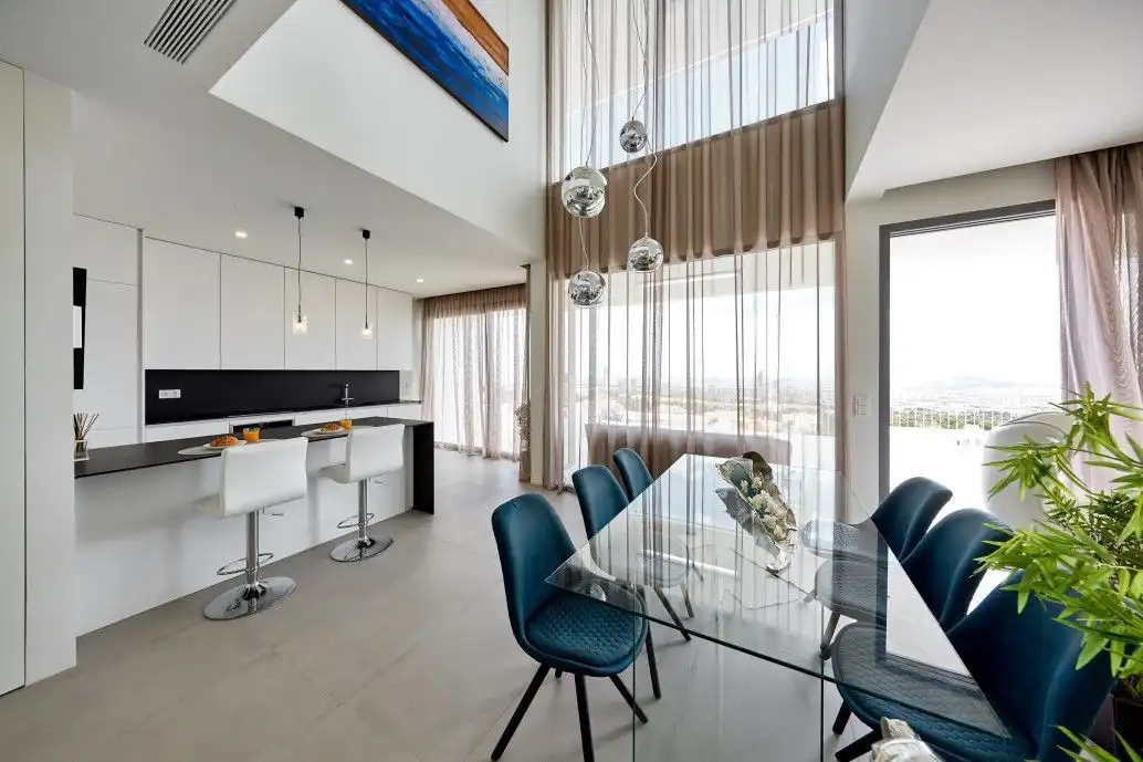 Villa mit Pool zum Verkauf in Golf Bahía, imagen 6