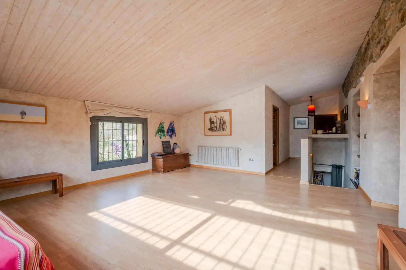 Sala de estar de Finca rústica en venta en Bescanó con Calefacción, Jardín privado y Trastero