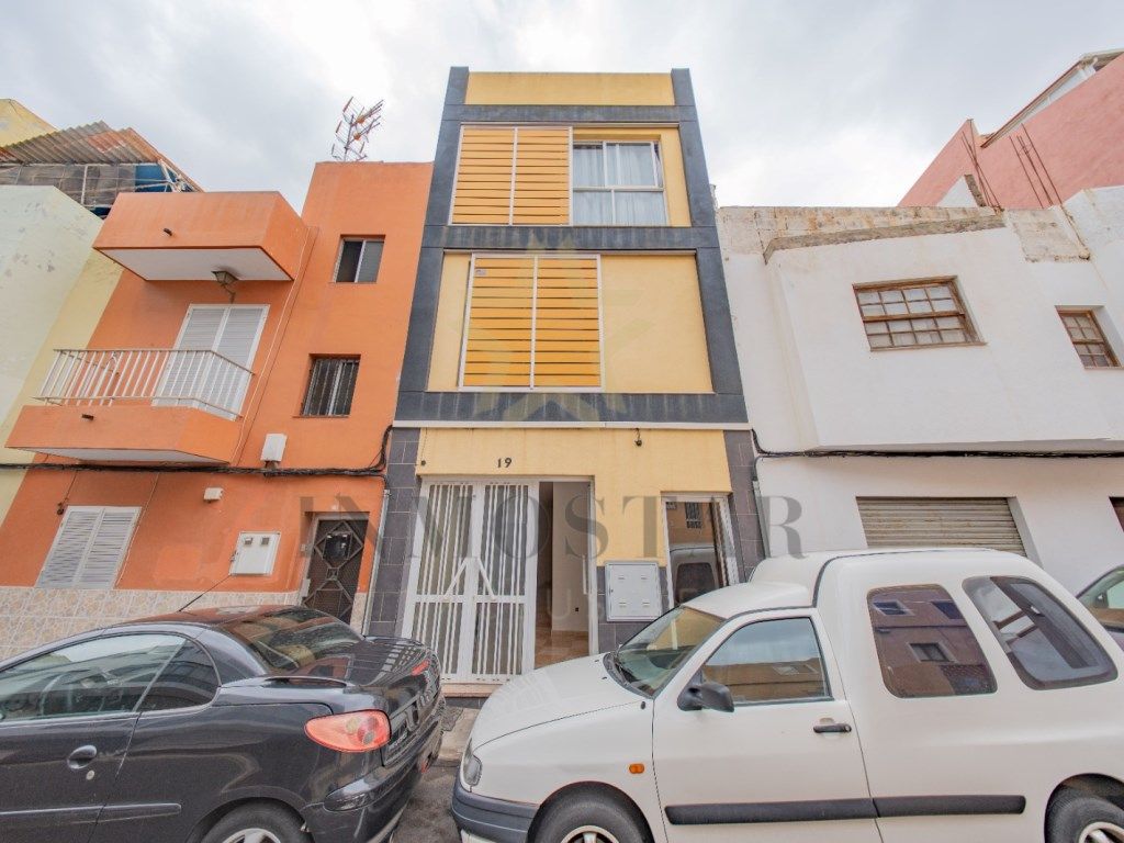 Exterior view of Premises for sale in San Cristóbal de la Laguna