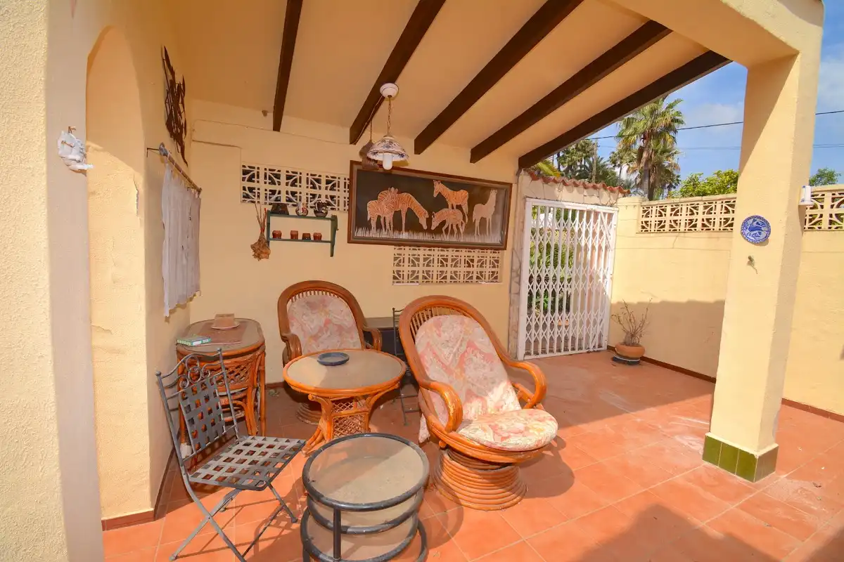 Terrasse von Haus oder Chalet zum Verkauf in Dénia mit Klimaanlage, Heizung und Privatgarten