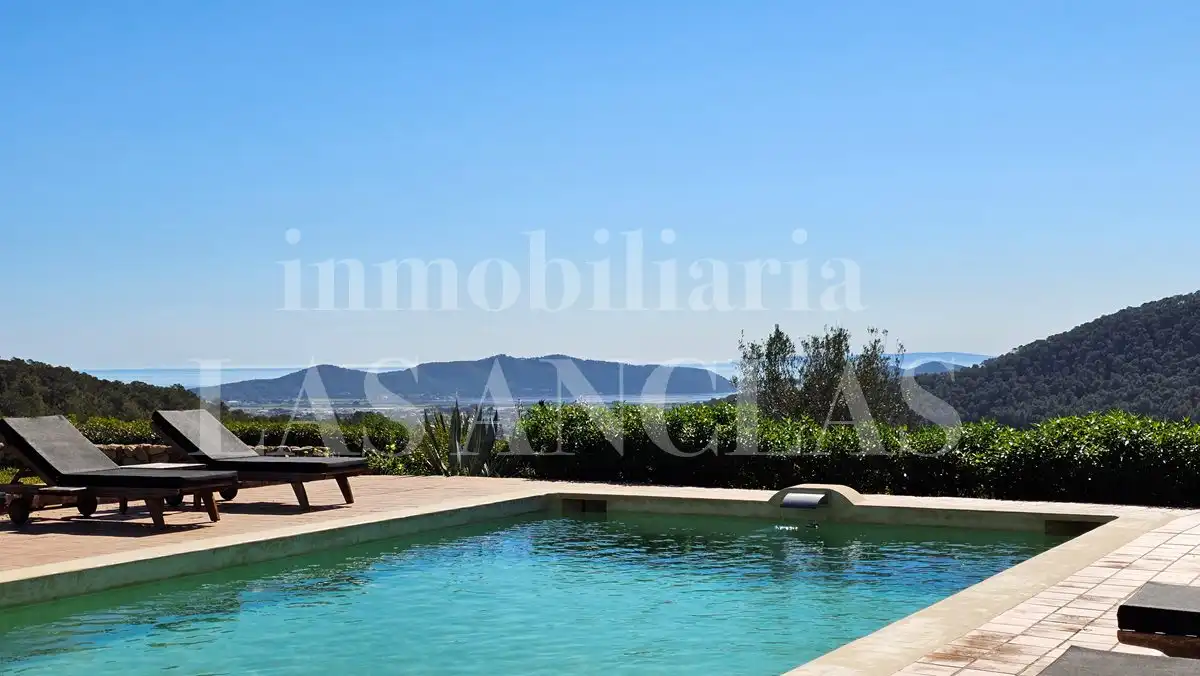 Piscina de Finca rústica en venta en Sant Josep de sa Talaia con Aire acondicionado, Calefacción y Terraza