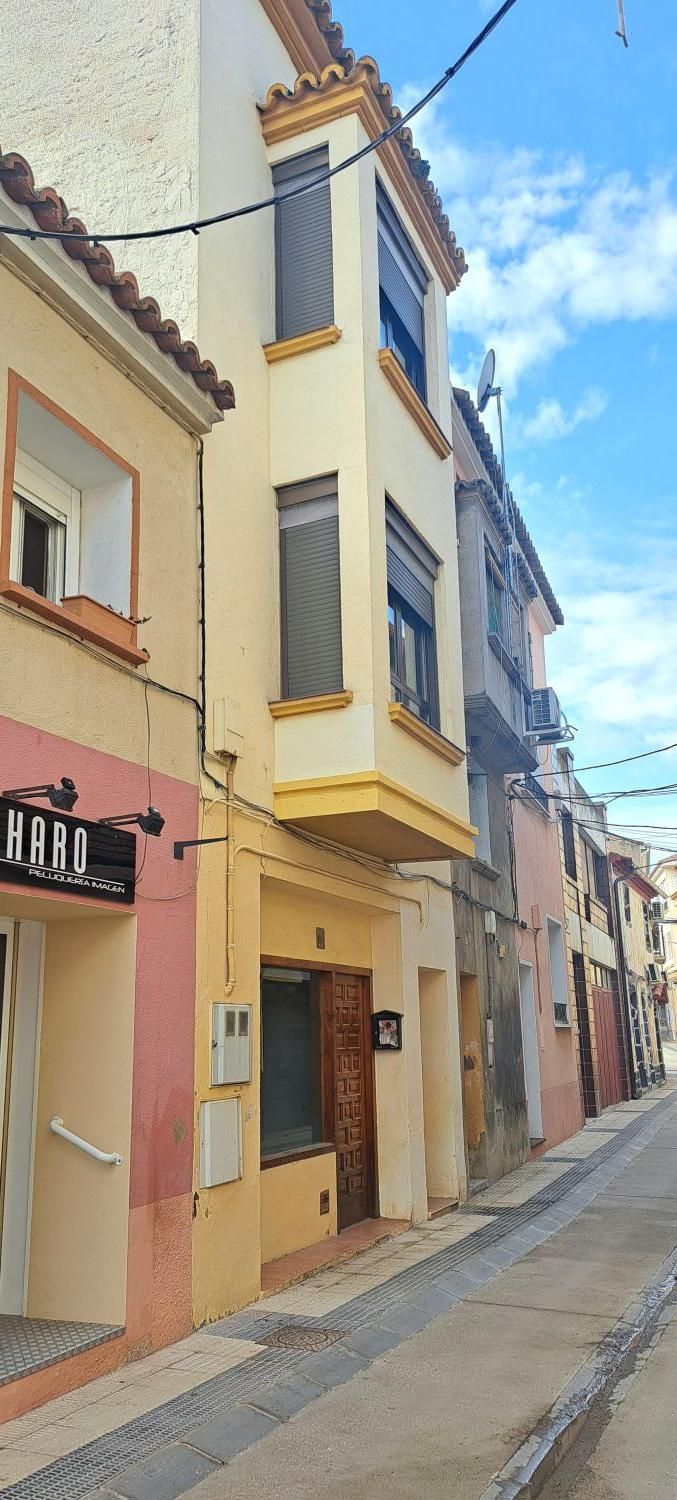 Exterior view of Flat for sale in Sariñena  with Heating, Parquet flooring and Terrace