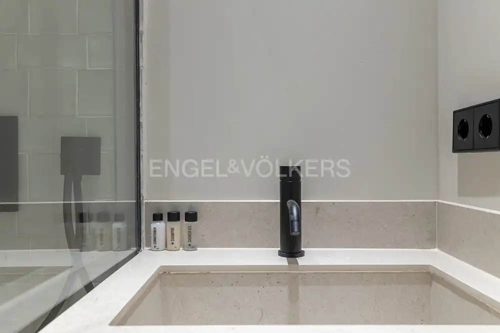 Baño de Piso de alquiler en Madrid con Aire acondicionado, Calefacción y Amueblado