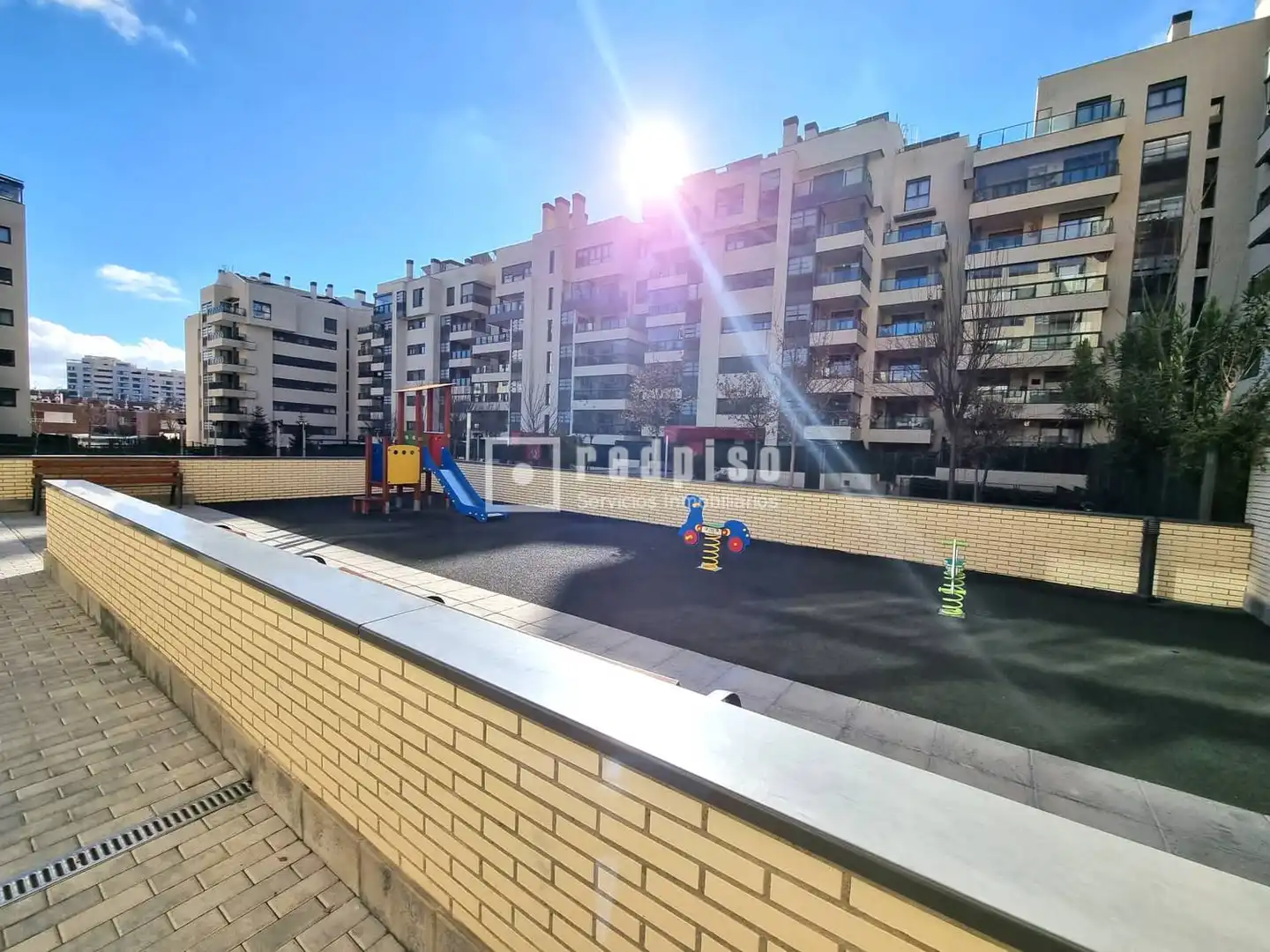 Parking de Piso en venta en Rivas-Vaciamadrid con Aire acondicionado, Calefacción y Jardín privado