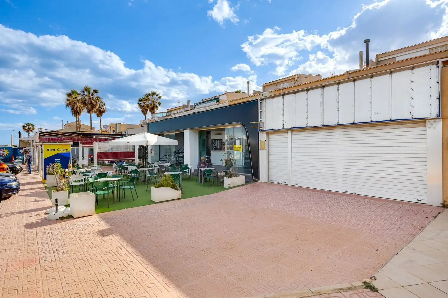 Commercial properties for sale in Torrevieja  with Air Conditioner