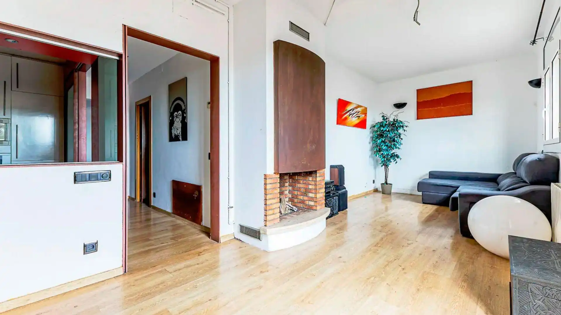 Sala de estar de Dúplex en venta en Barcelona con Calefacción, Terraza y Amueblado