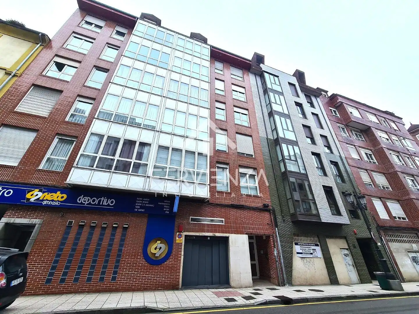 Vista exterior de Piso en venta en Oviedo 