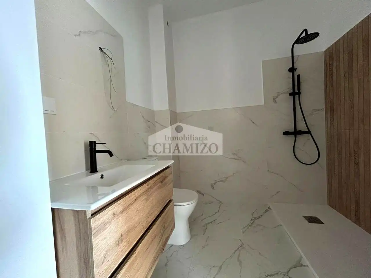 Piso con terraza en venta en Calle San Francisco 43, imagen 4