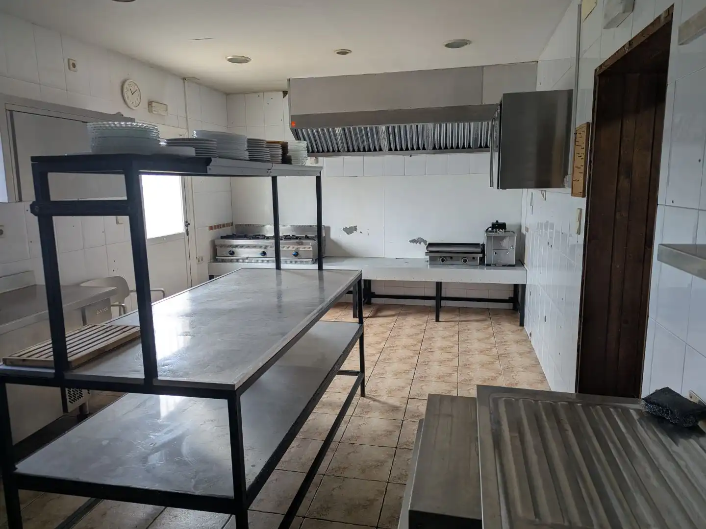 Cocina de Local de alquiler en Hontoba, Guadalajara
