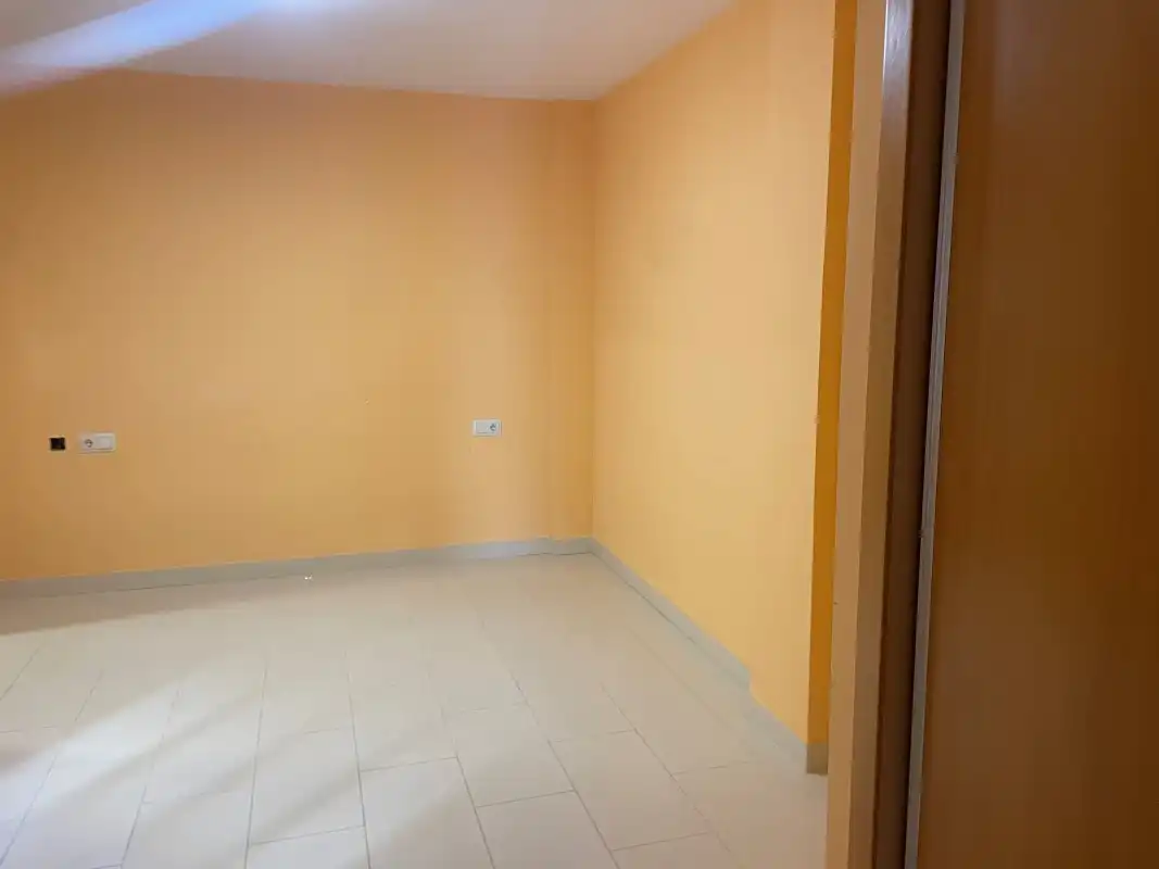 Maisonette zum Verkauf in Gandia mit Klimaanlage