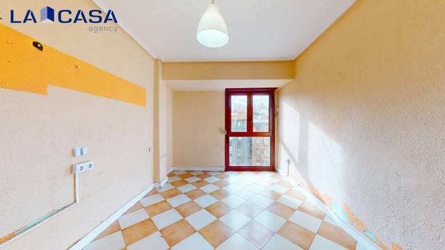 Piso en Venta en Lasesarre