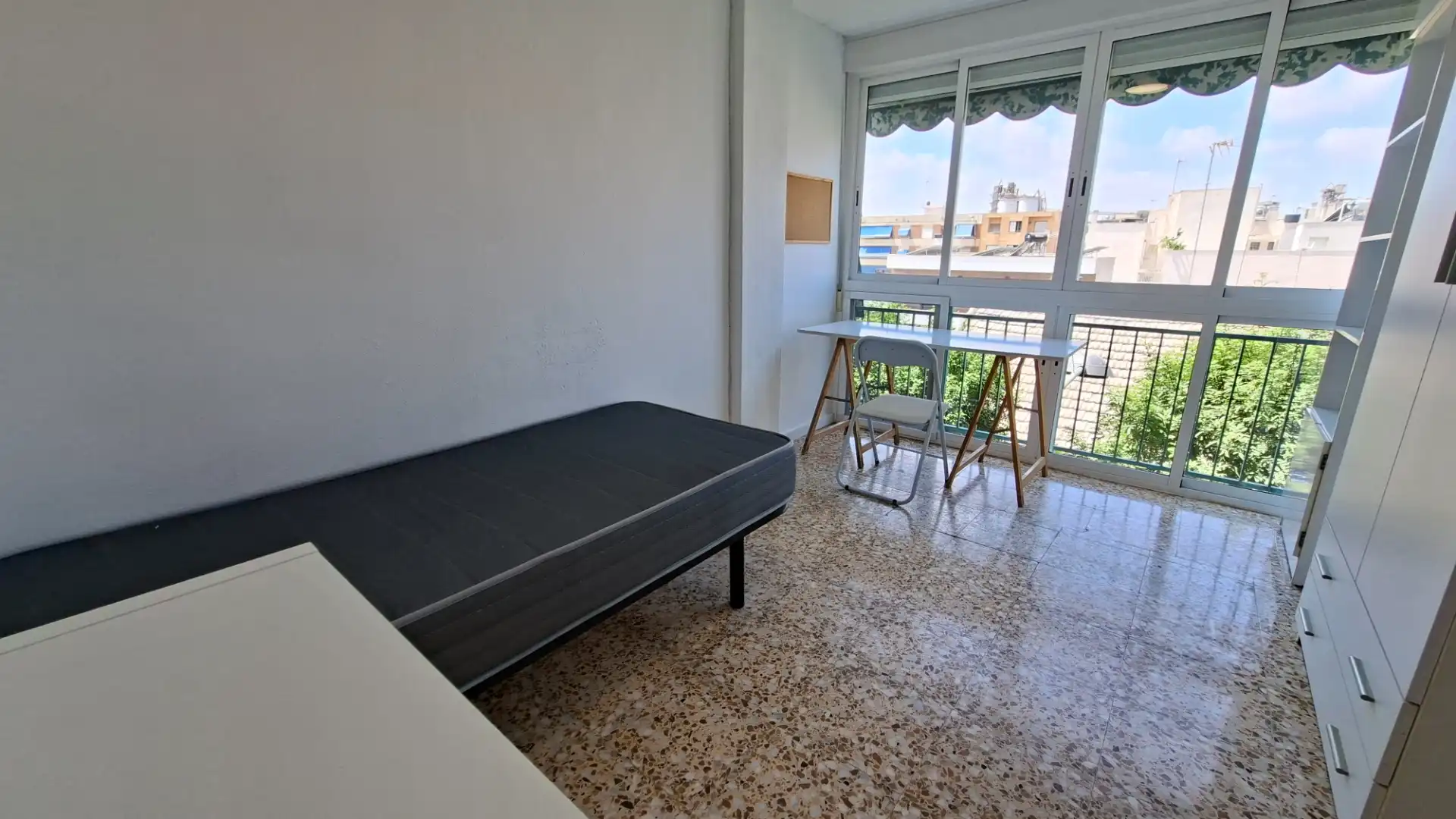 Schlafzimmer von Wohnung zur Miete in San Vicente del Raspeig / Sant Vicent del Raspeig mit Möbliert und Balkon