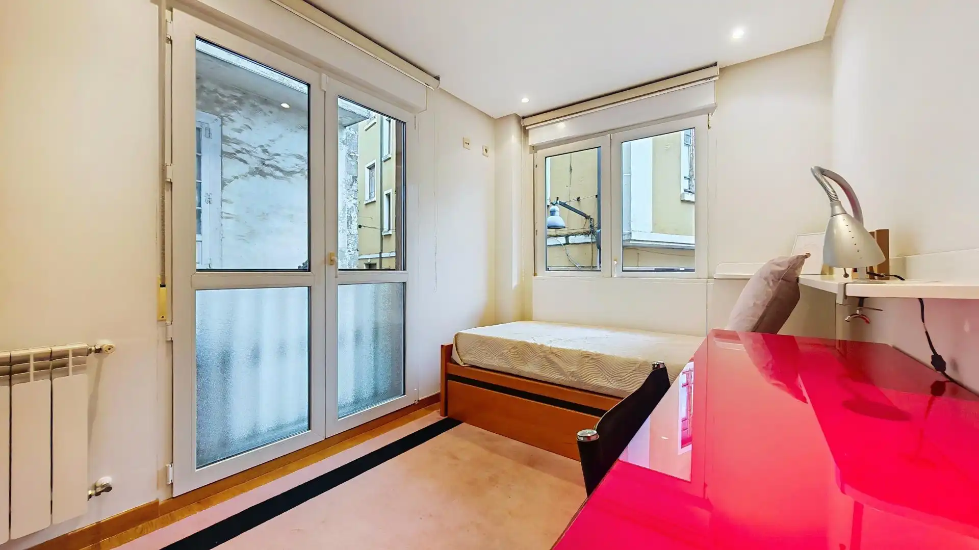 Schlafzimmer von Wohnung zum Verkauf in Tineo mit Balkon