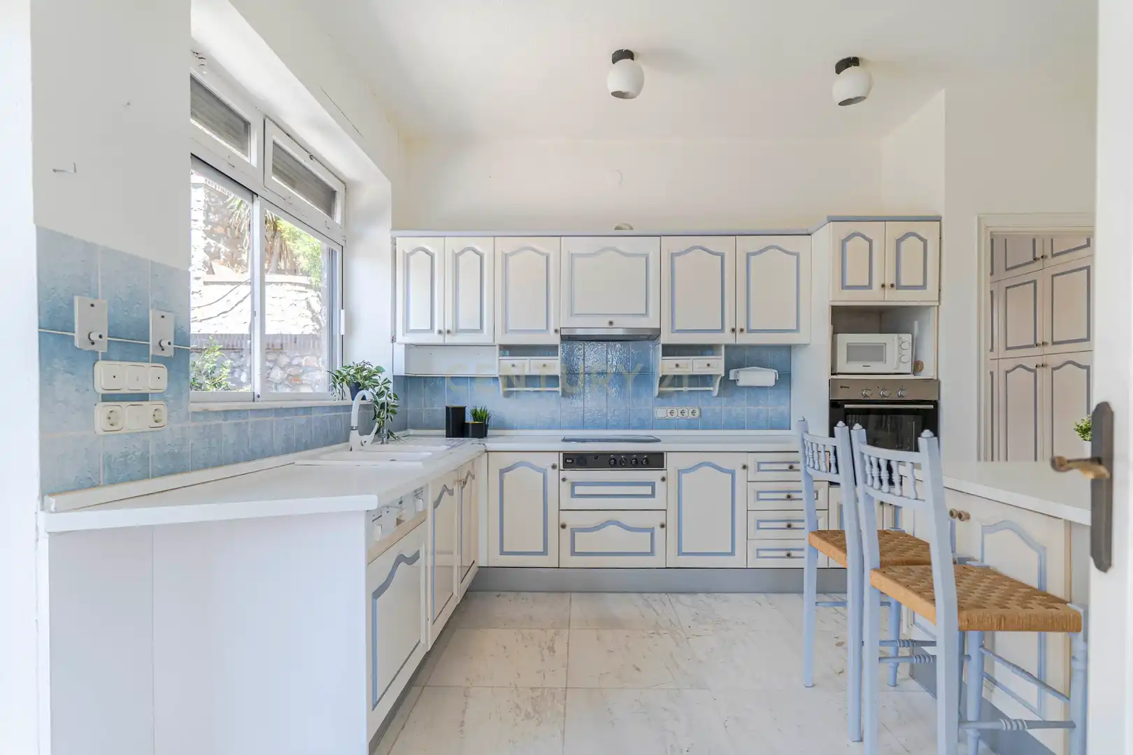 Kitchen of Houses for sale in Almuñécar  with Air Conditioner, Private garden and Storage room