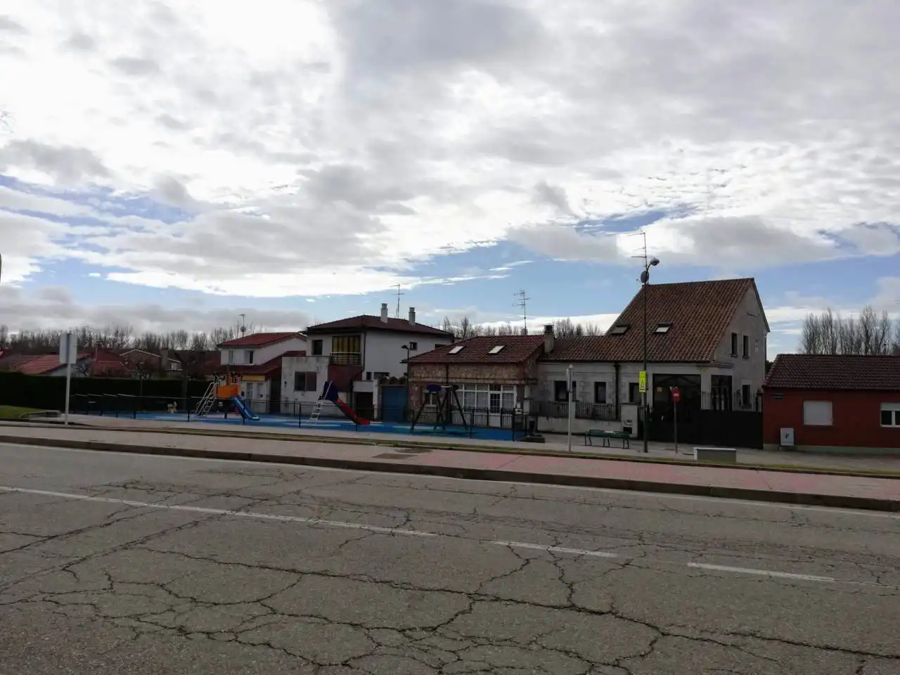 Vista exterior de Piso en venta en Burgos con Calefacción y Amueblado