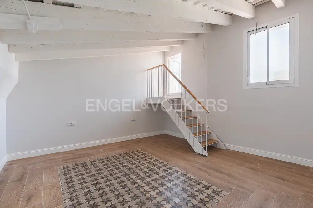 Ático en venta en Valencia con Aire acondicionado, Calefacción y Terraza