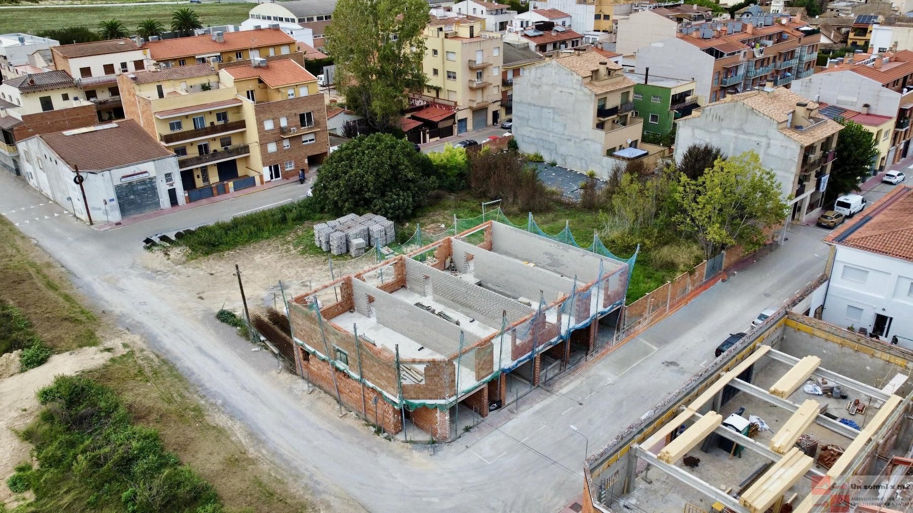 Exterior view of Single-family semi-detached for sale in El Pla del Penedès  with Air Conditioner, Heating and Storage room