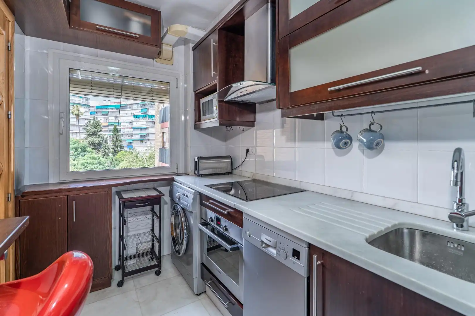 Kitchen of Flat for rent in Sevilla  with Air Conditioner, Heating and Furnished