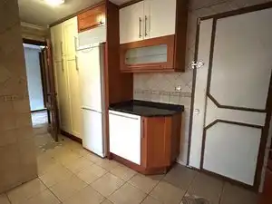 Kitchen of Flat for rent in Madrid  with Air Conditioner, Heating and Parquet flooring