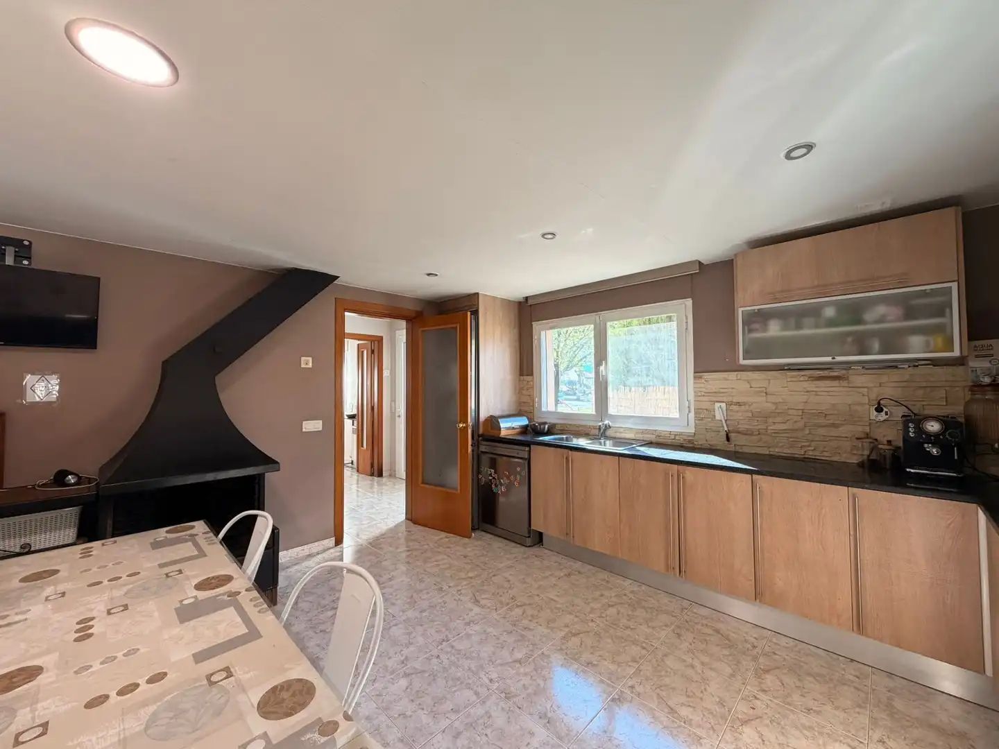 Cocina de Casa adosada en venta en Vilablareix con Calefacción y Trastero