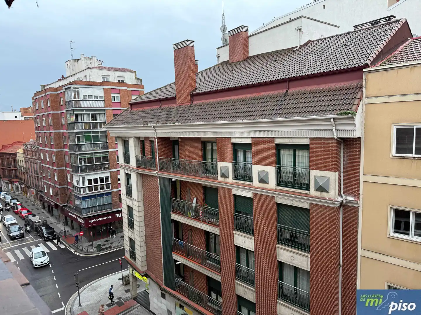Vista exterior de Piso en venta en Valladolid con Calefacción, Parquet y Amueblado