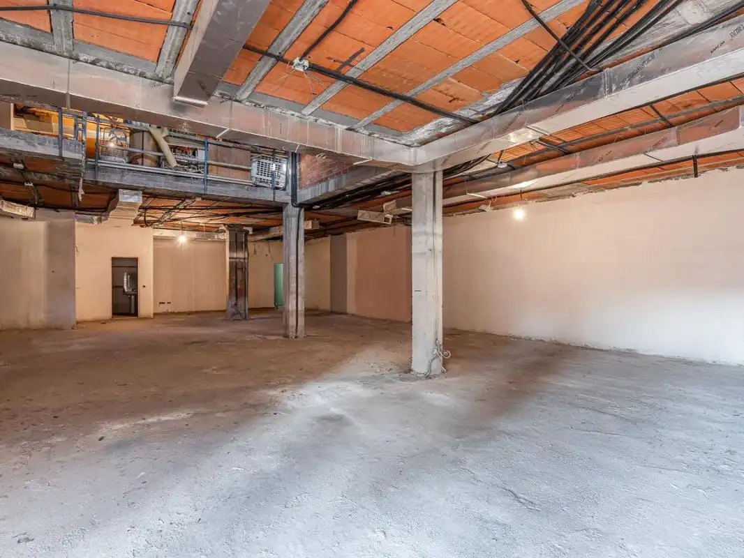 Commercial properties for sale in Coslada  with Heating and Terrace