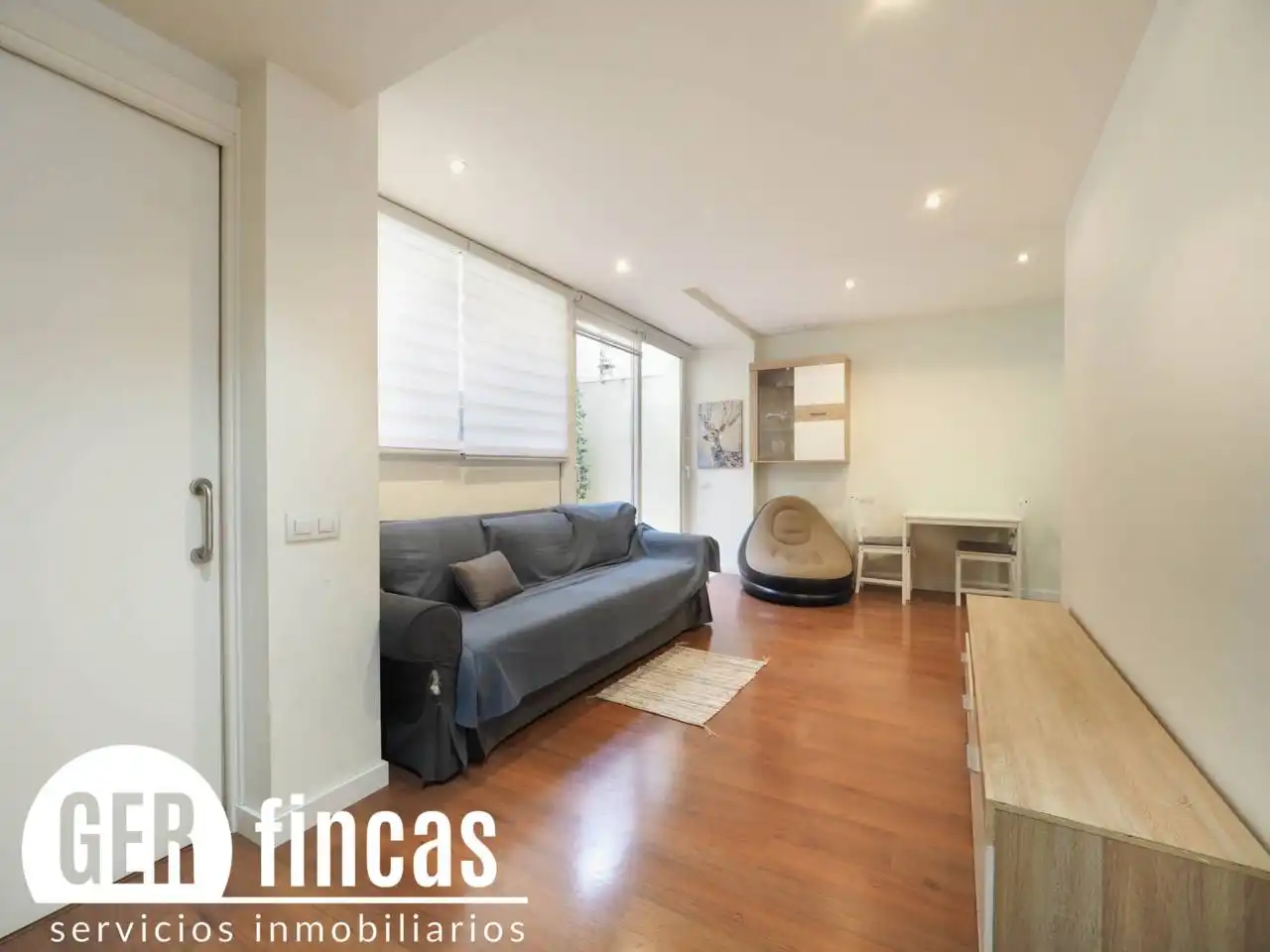 Flat with terrace for sale in Calle Sant Marc, imagen 3