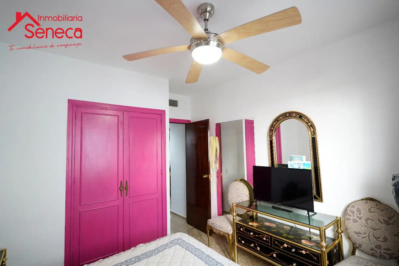 Bedroom of Flat for sale in Córdoba  with Air Conditioner and Heating