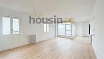 Living room of Attic to rent in  Madrid Capital  with Air Conditioner, Heating and Parquet flooring