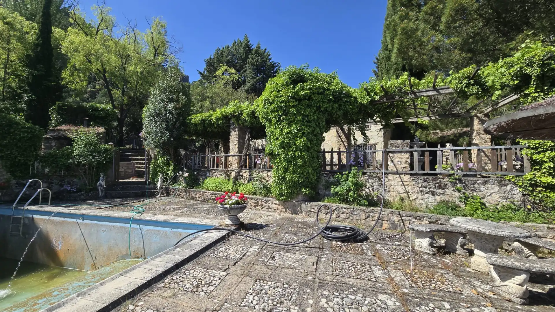 Jardín de Finca rústica en venta en Villanueva del Arzobispo con Calefacción, Trastero y Piscina