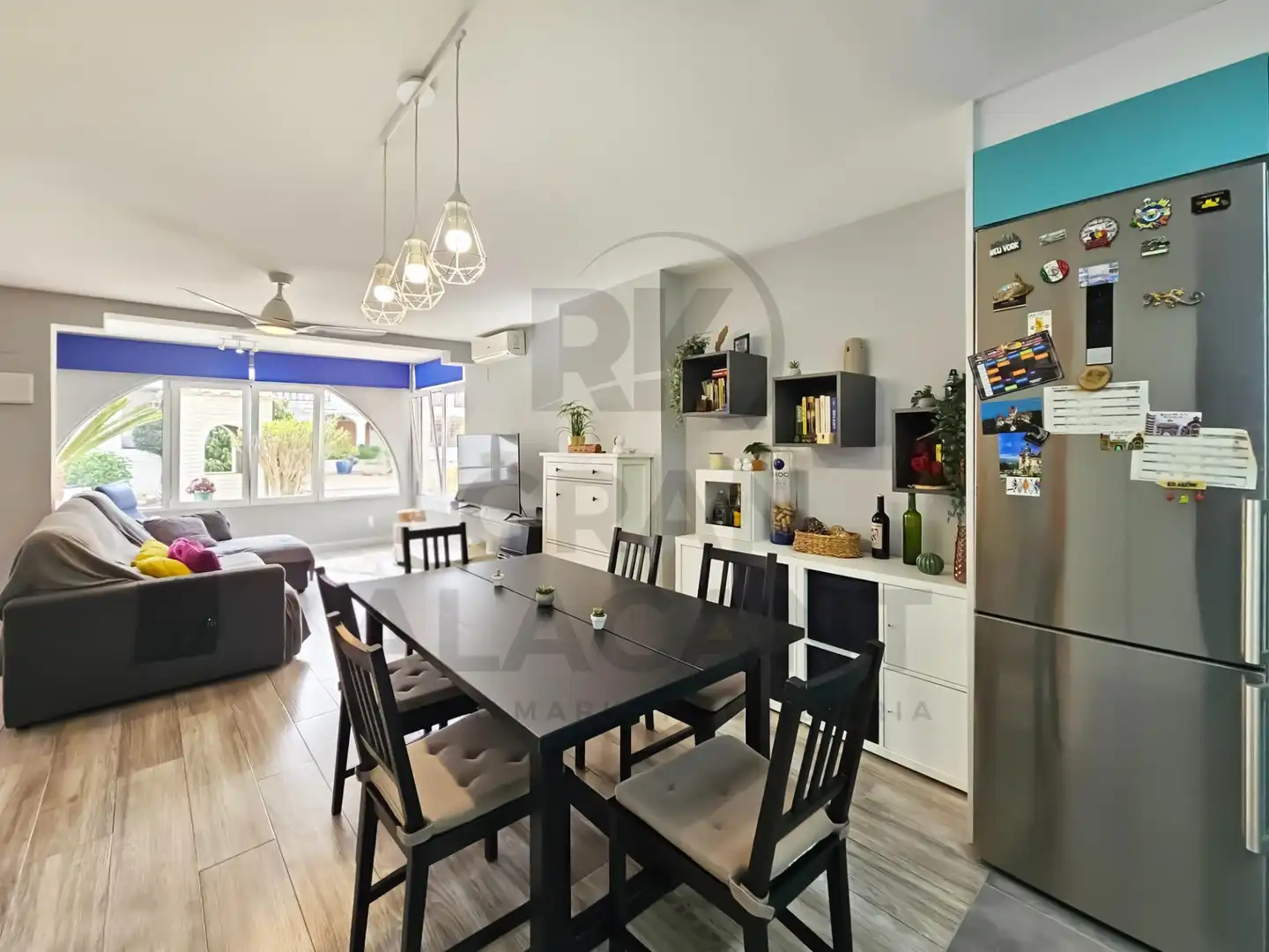 Comedor de Casa o chalet en venta en Santa Pola con Aire acondicionado, Calefacción y Jardín privado