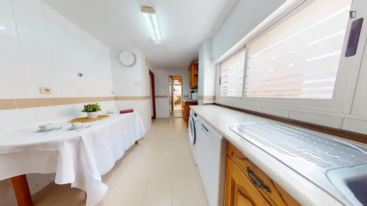 Cocina de Apartamento de alquiler en Madrid con Aire acondicionado, Calefacción y Amueblado