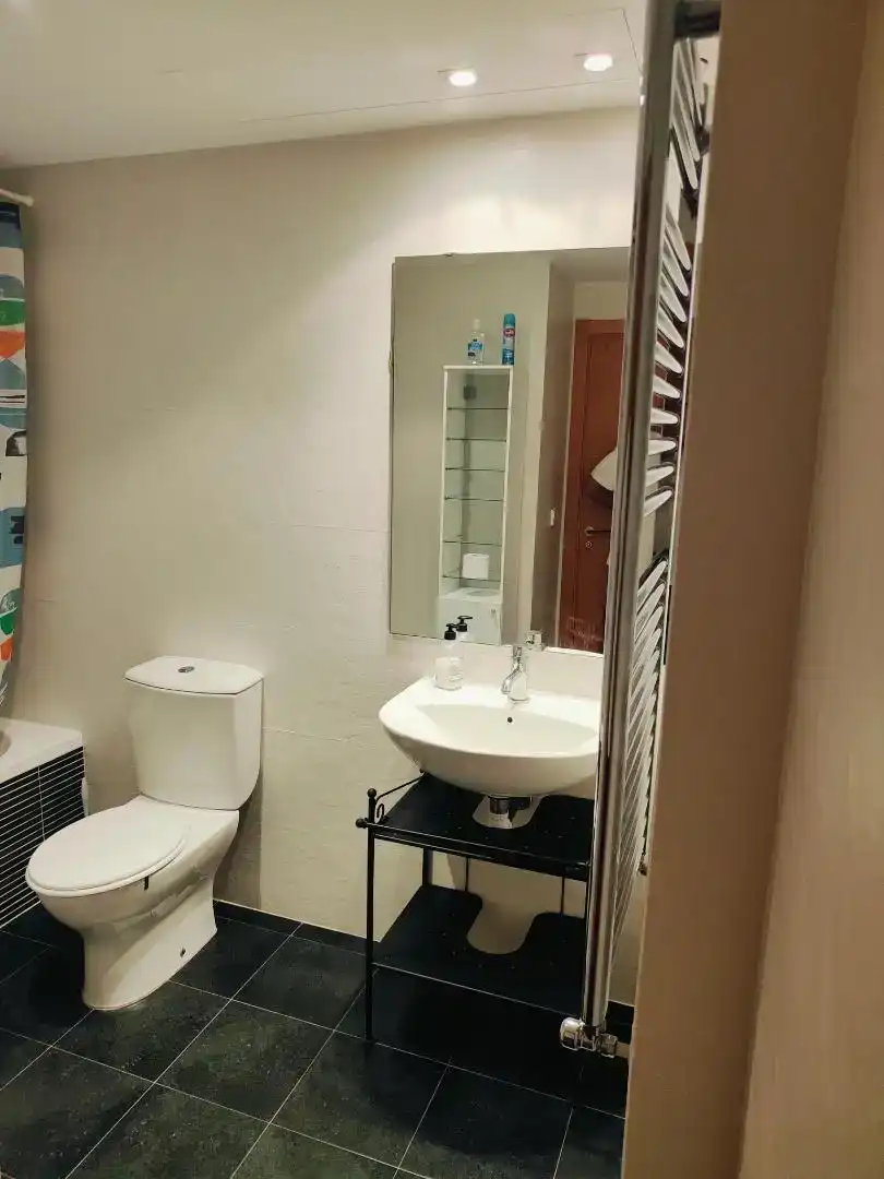 Bathroom of Flat for sale in Torrent  with Air Conditioner