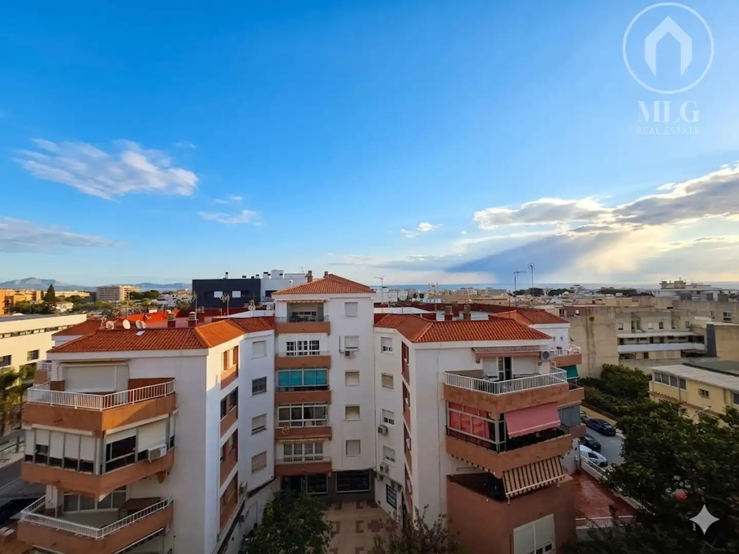 Außenansicht von Wohnung zum Verkauf in Torremolinos mit Klimaanlage und Terrasse