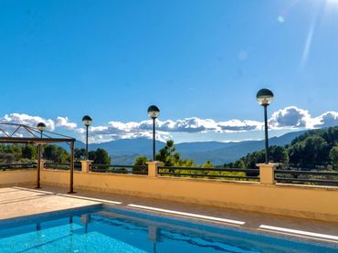 Casa rustica con balcone in vendita a Partida GORMAIG