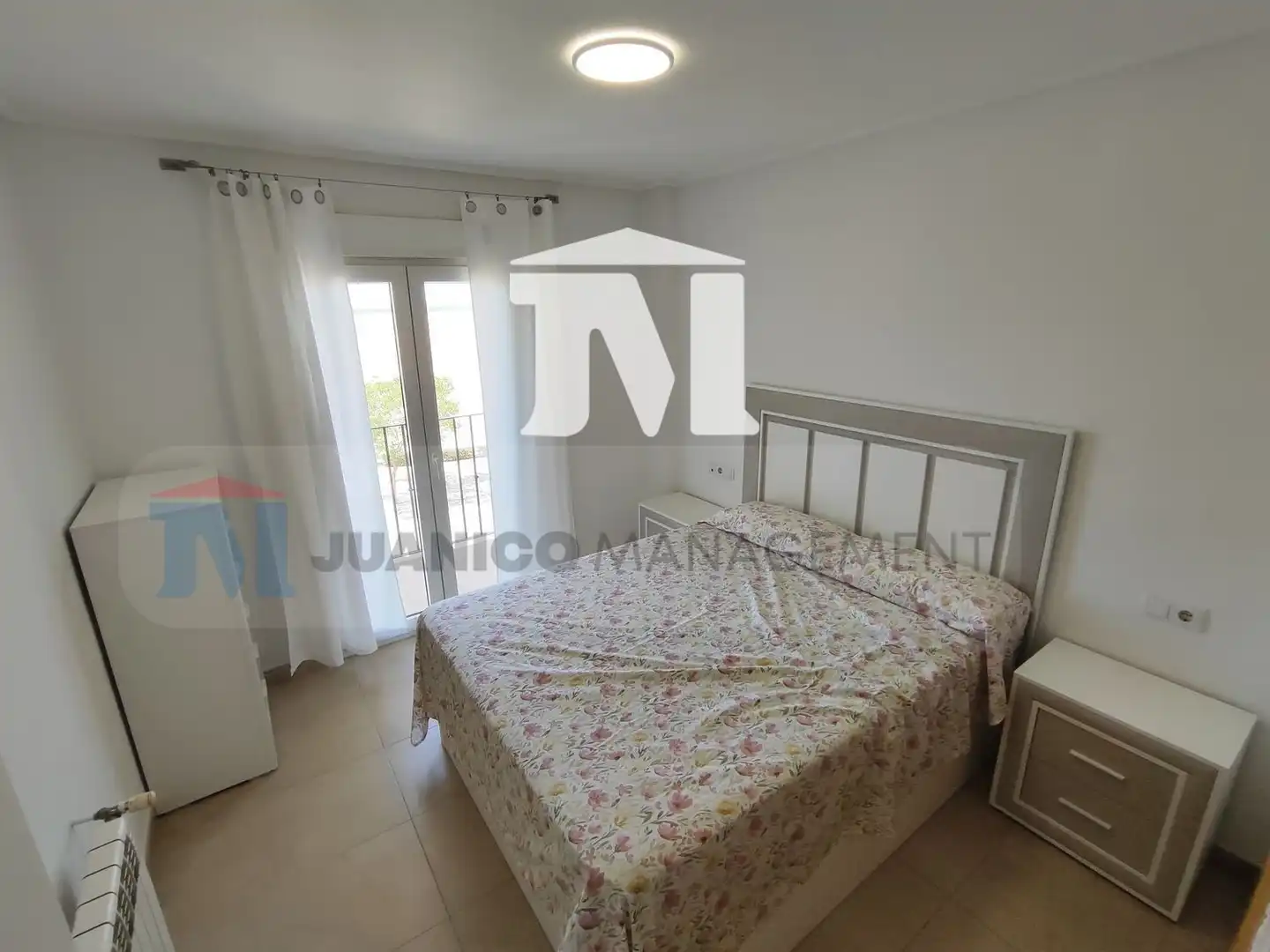 Habitación de Ático en venta en Murcia con Aire acondicionado, Terraza y Trastero