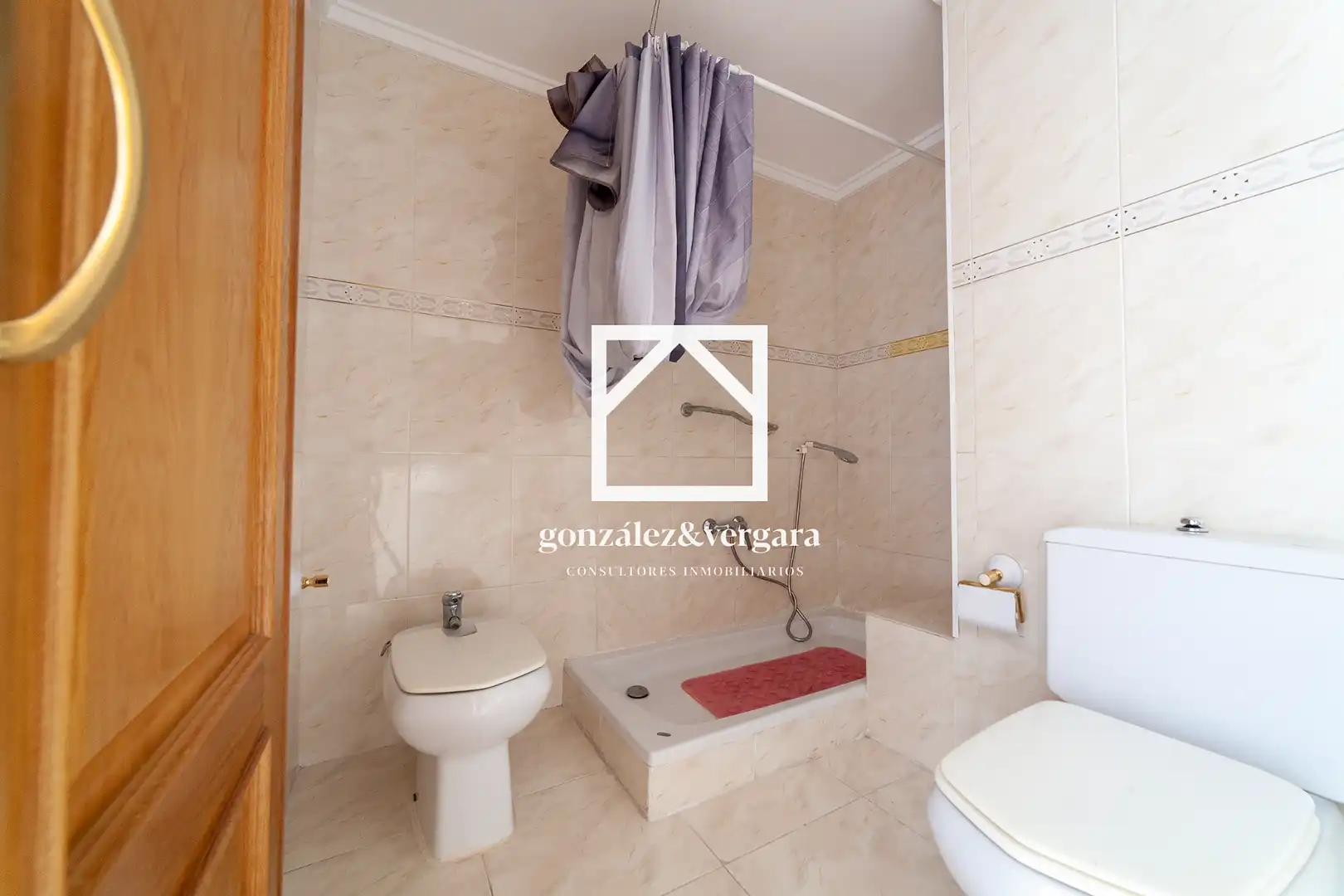 Baño de Piso en venta en Valencia con Balcón