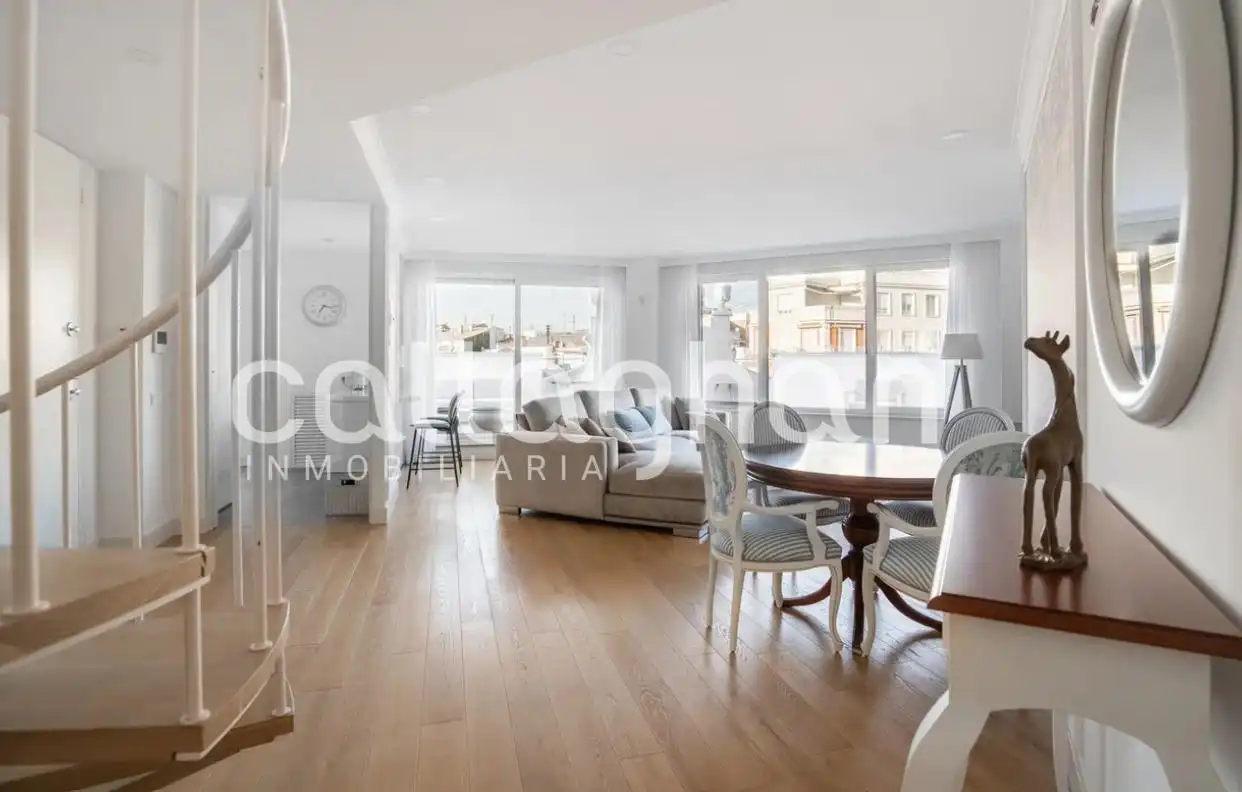 Penthouse mit Terrasse zum Verkauf in L'Eixample, imagen 3