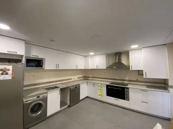 Cocina de Piso de alquiler en Madrid con Aire acondicionado, Jardín privado y Trastero