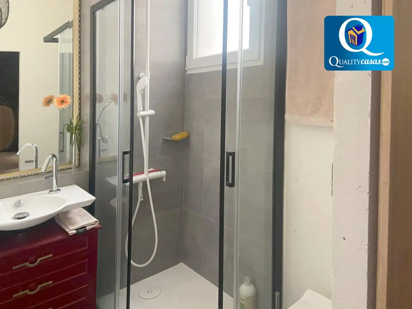 Bany de Apartament en venda en Alcoy / Alcoi amb Aire condicionat i Balcó