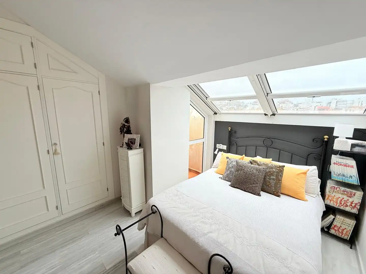 Habitación de Dúplex en venta en Fuengirola con Aire acondicionado, Calefacción y Terraza