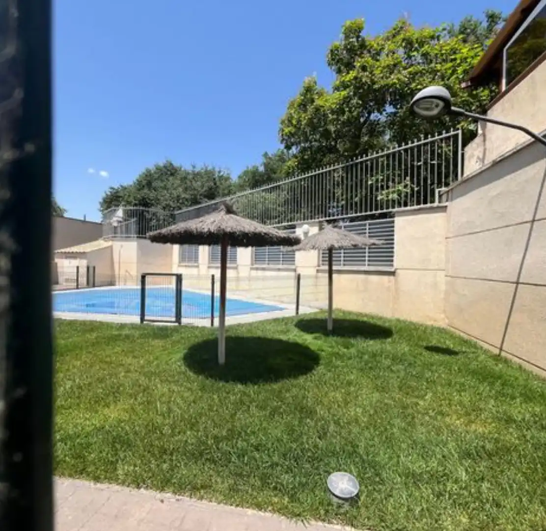 Schwimmbecken von Wohnung zur Miete in Ciudad Real mit Klimaanlage, Terrasse und Möbliert