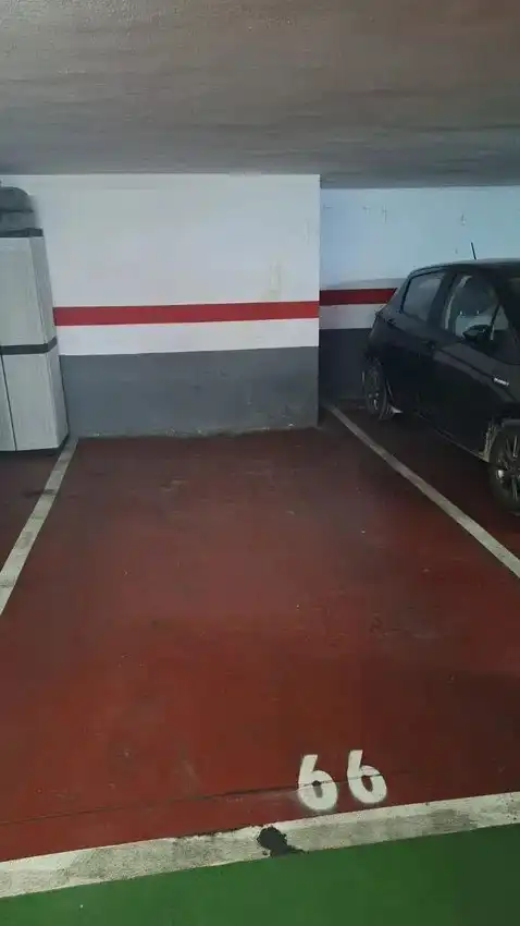 Garaje de alquiler en Carrer d'Èol, 4, Mestalla