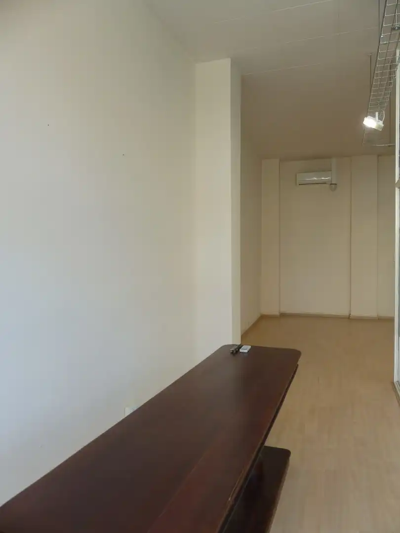 Business premises to rent in Nucli Urbà, imagen 3