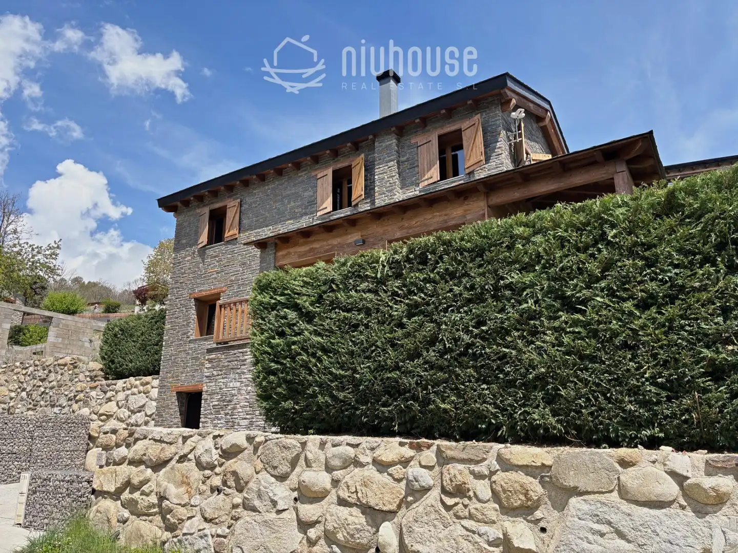 Vista exterior de Casa o chalet en venta en Enveitg