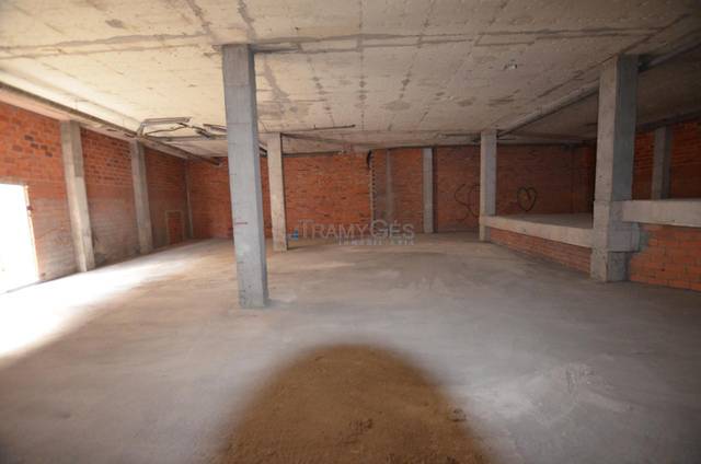 Local comercial en Alquiler en AVENIDA GONDOMAR en Tomiño
